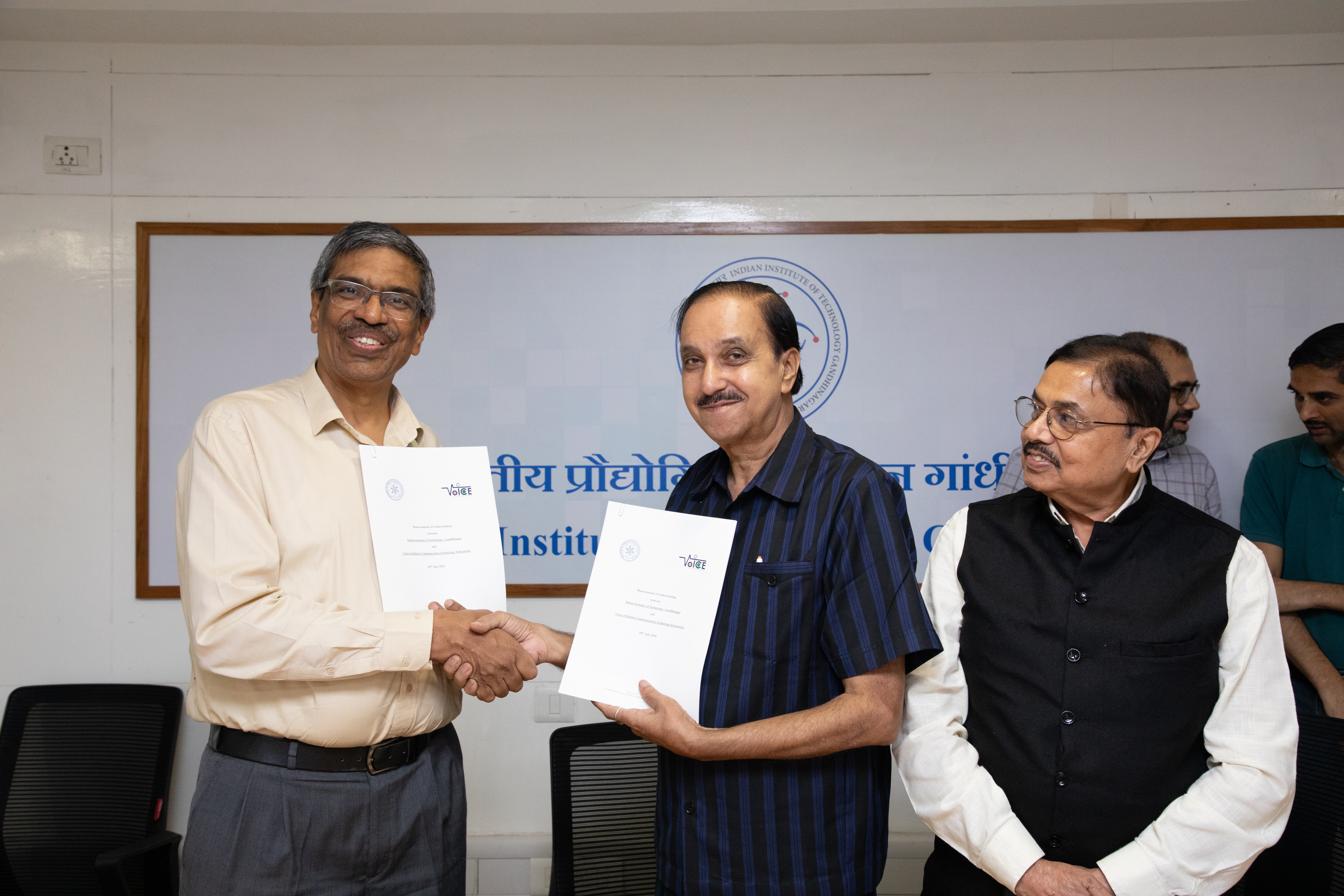 MoU being signed by Prof. Rajat Moona, Director, Indian Institute of Technology and Rakesh Kumar Bhatnagar, Director General, VoICE